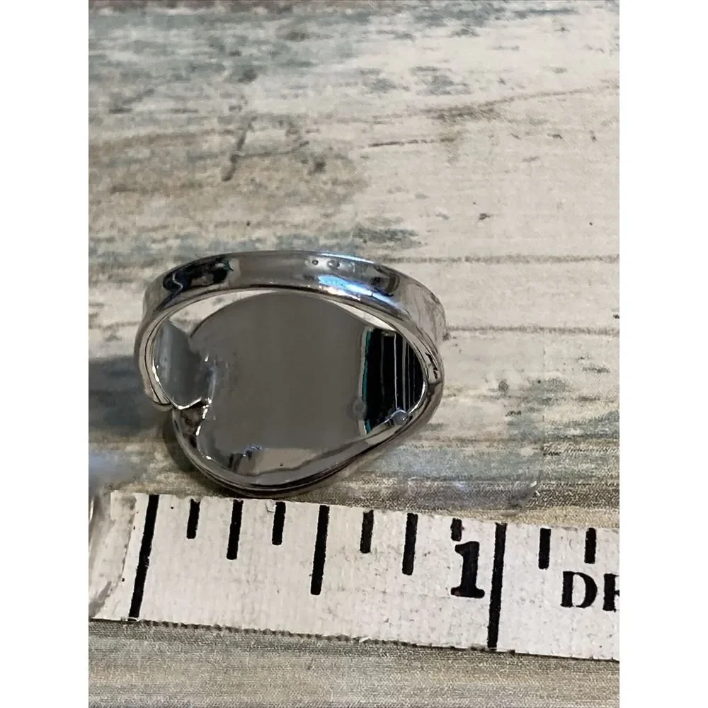 Mother of Pearl Silver plated tone  Spoon Ring‎ White MOP NWOT size 7